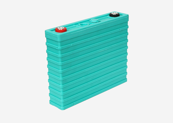 قیمت مناسب باتری لیتیوم یون منشوری LiFePO4 برای ذخیره انرژی 3.2V 200Ah ظرفیت بزرگ GBS-LFP200Ah-B برخط